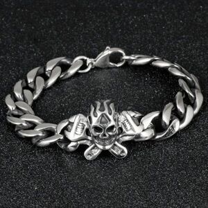 Minimalist Retro Gothic Stainless Steel Flamming Skull Bracelet